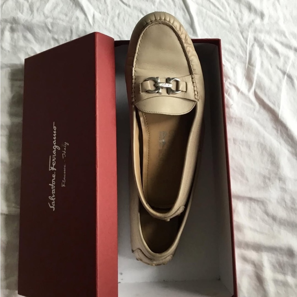 Ferragamo women loafer size 8